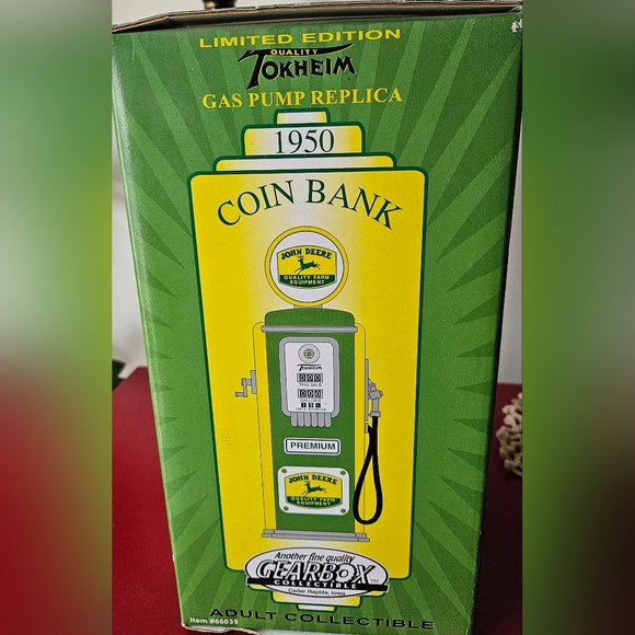 1950 John Deere Coin Bank - Picture 5 of 6